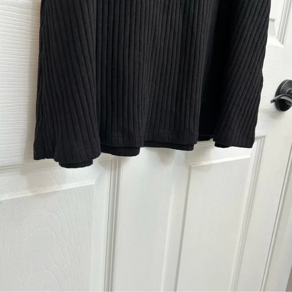 Divided Black Ribbed Dress - Picture 2 of 12
